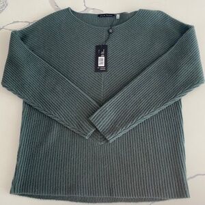 NWT 100% Cashmere Elie Tahari Emerald Sweater